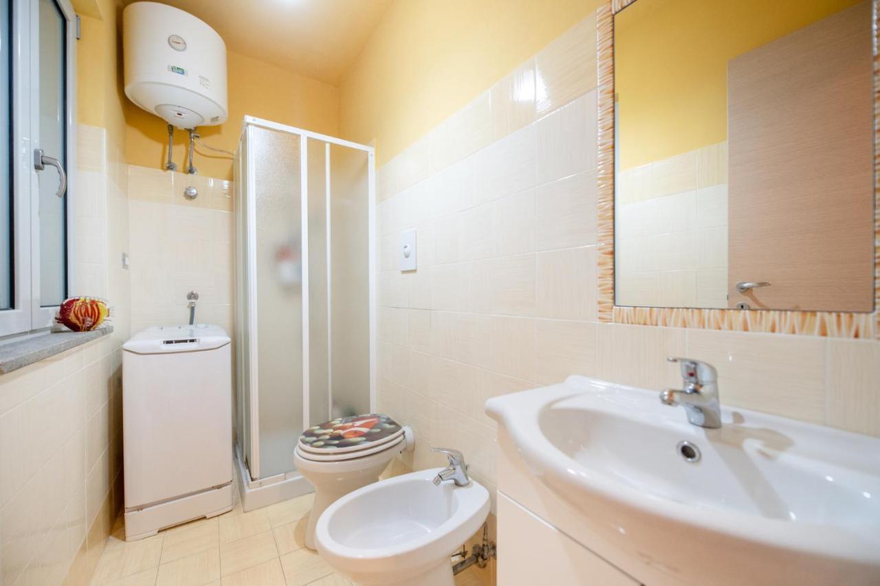 Casa Cinzia In Marina Di Corricella Procida Exterior foto